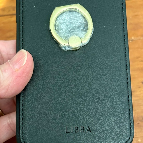 Libra Black Leather Case iPhone 15 RIFD - Picture 2 of 8